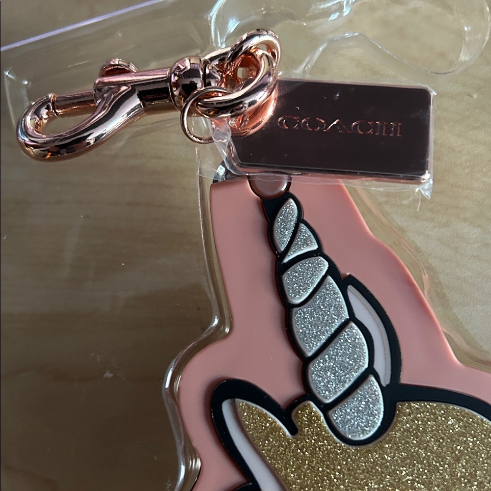 COACH X SEPHORA - COLLAB LTD EDITION EYESHADOW PALLET NIB W/ HANGTAG & BAGCHARM - Picture 2 of 8